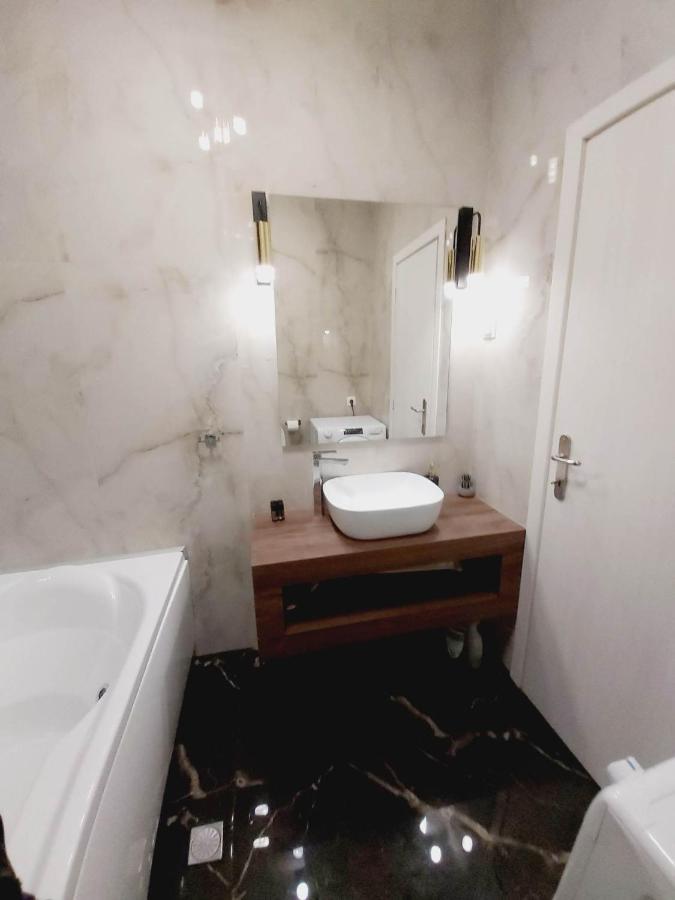 Sitia City Center Luxury Apartment מראה חיצוני תמונה